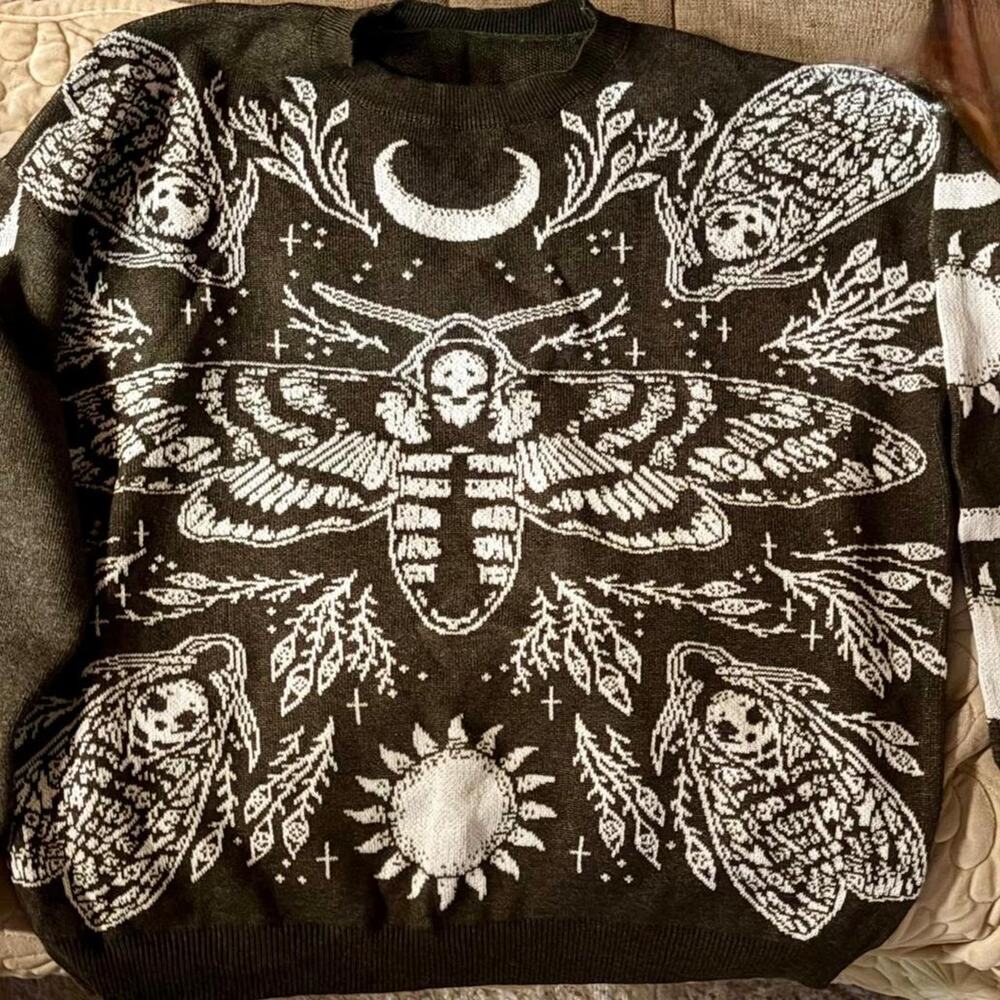 Romwe charcoal grey and white graphic sweater